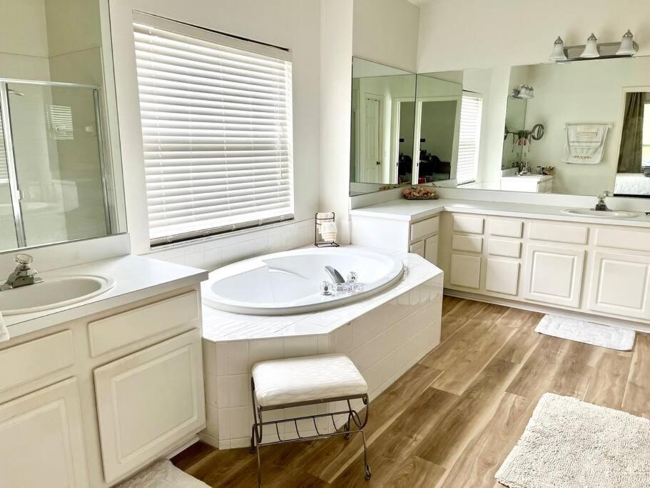 Sandy Oasis 5 Bedroom With Pool Sarasota Bradenton Dış mekan fotoğraf